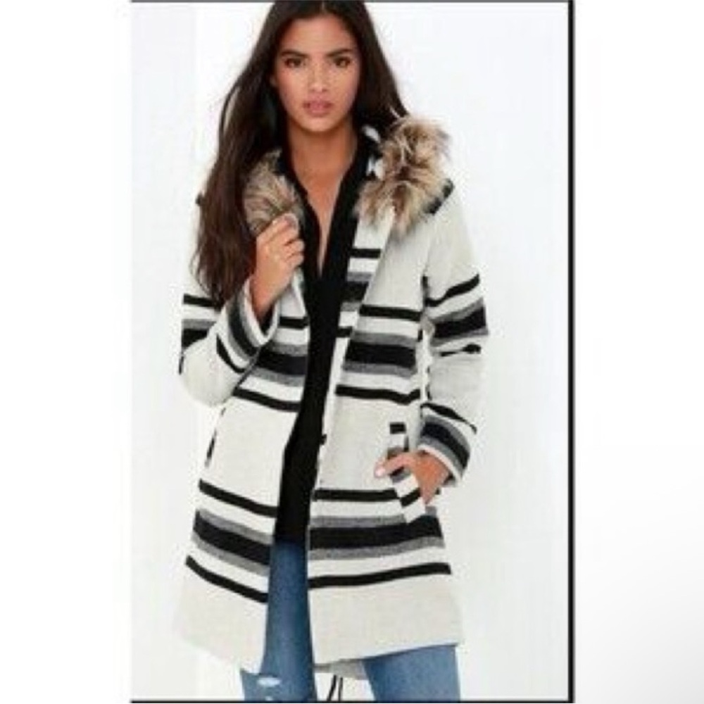 BB DAKOTA Westland Striped Coat Faux Fur Hood Small